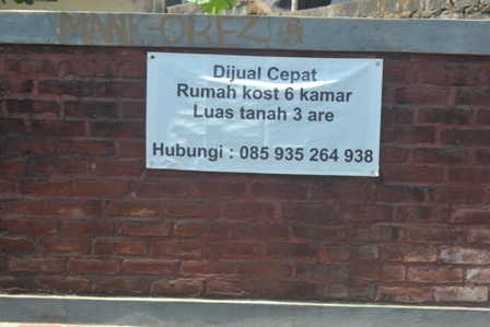 Property - Dijual Murah Tanah bonus Rumah kos kosan di Jln 